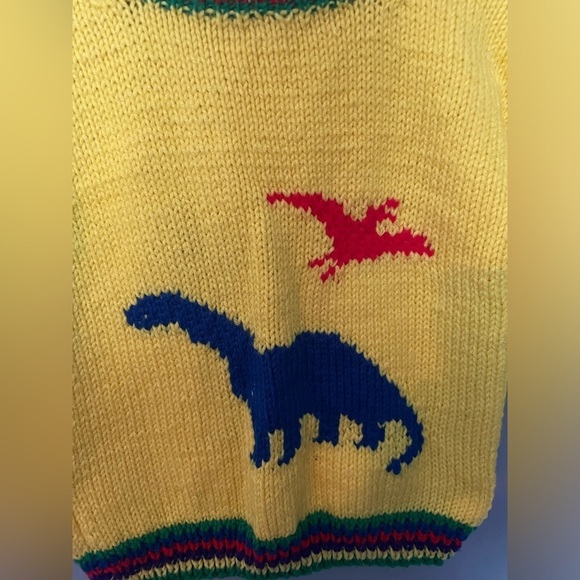 Hand knit colour block dinosaur toddler pull over sweater - Picture 4 of 10